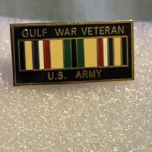 US Army Gulf War Veteran Ribbon Hat or Lapel Pin P14244 Single Prong Gold Color